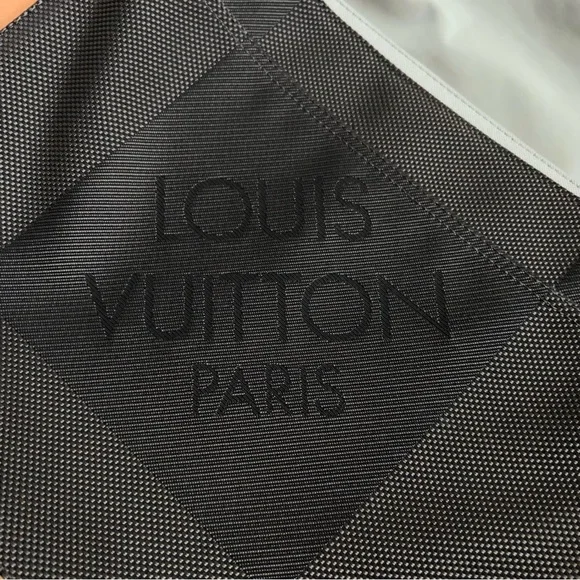 CHRISTMAS SPECIAL LOUIS VUITTON Damier Geant Gray Messenger Computer Laptop Bag - Picture 5 of 16